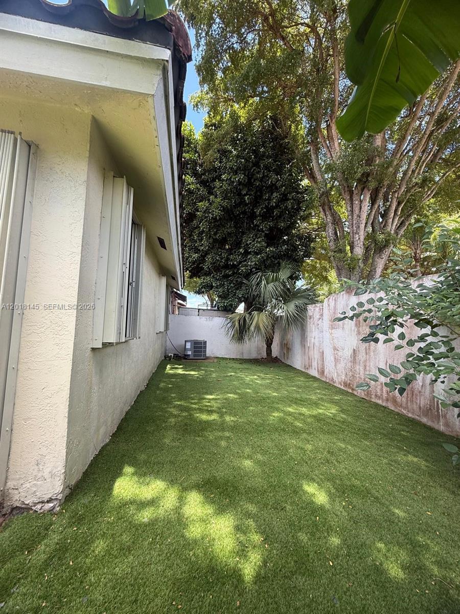 1004 San Remo Cir Property Photo 26