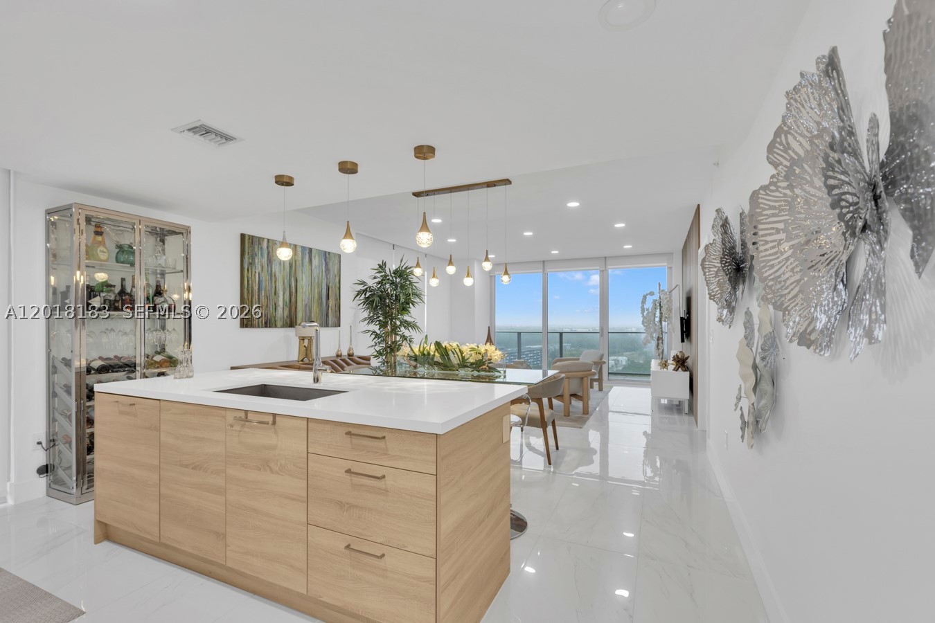 16385 Biscayne Blvd 2101 Property Photo 12