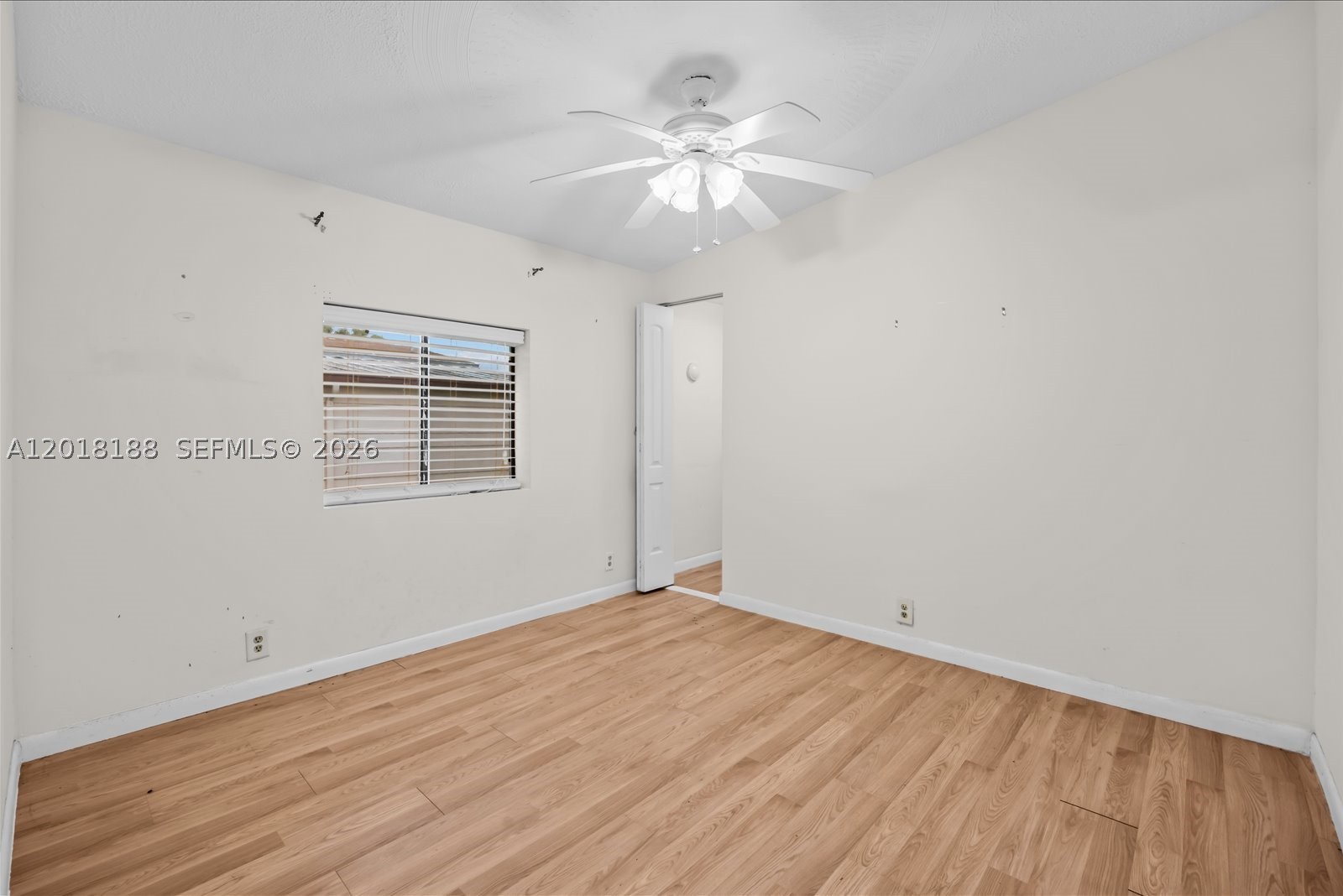 8208 W Bitterbush Ln Property Photo 16