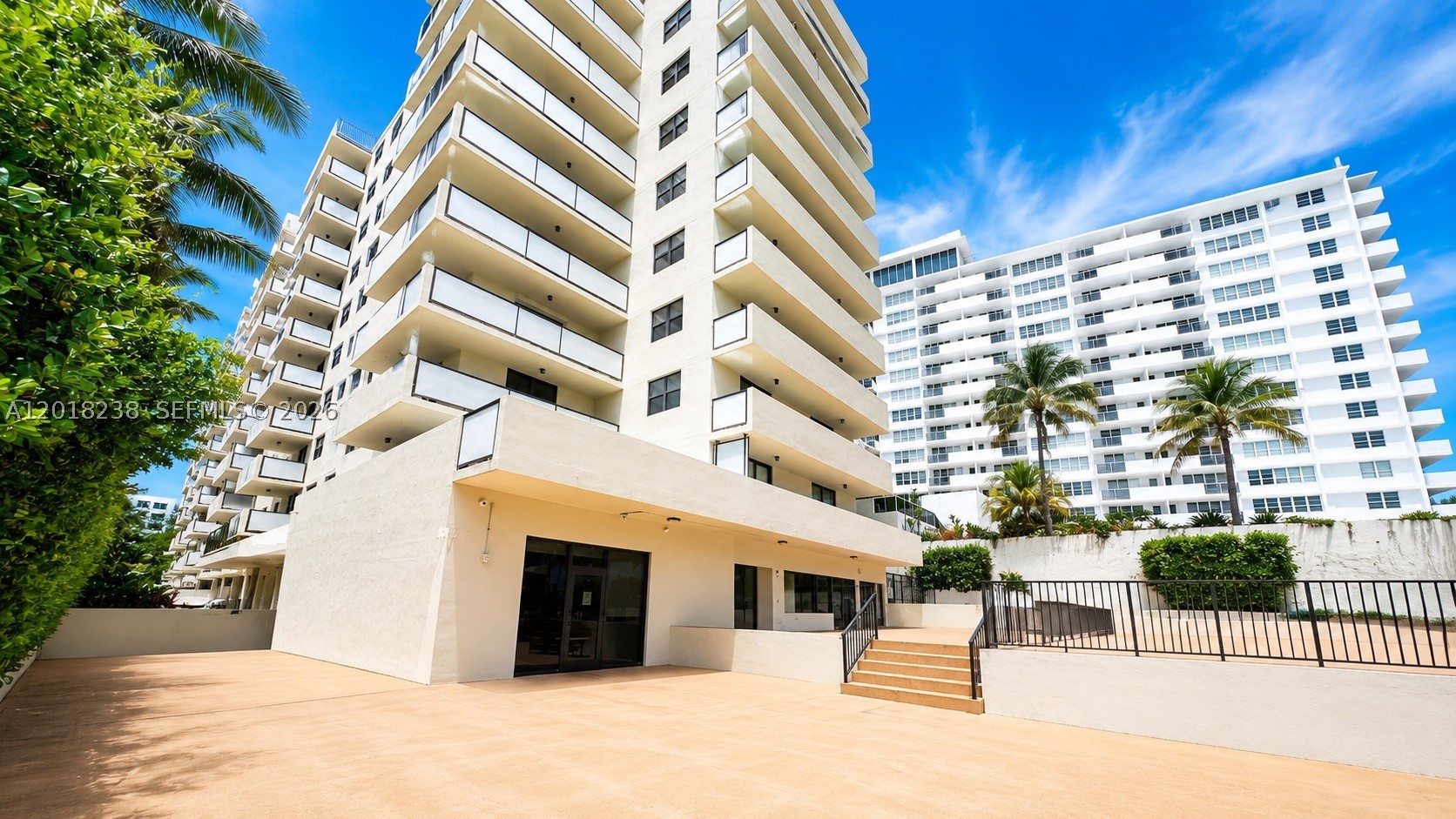 1621 Collins Ave 310 Property Photo 12