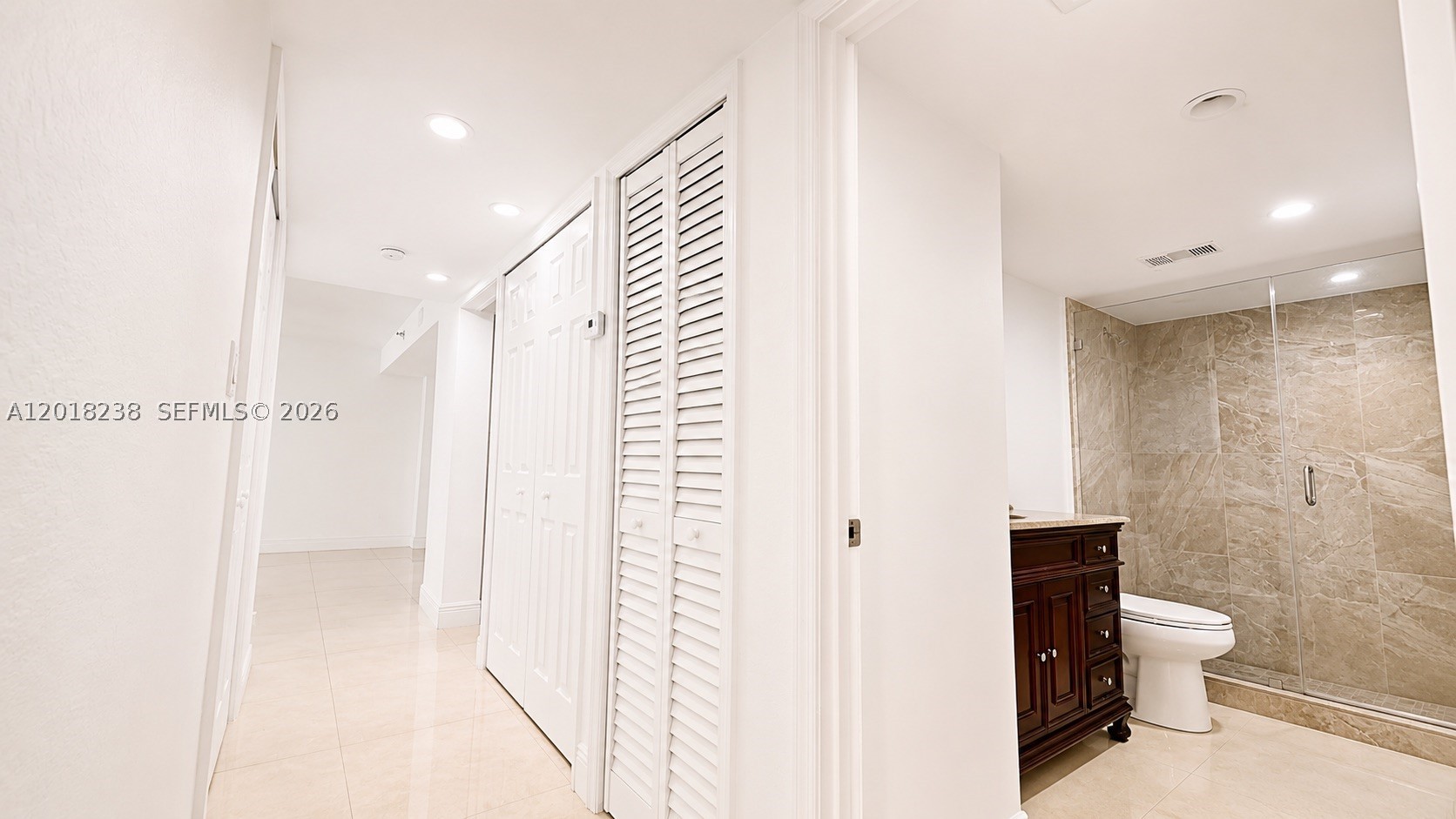 1621 Collins Ave 310 Property Photo 28