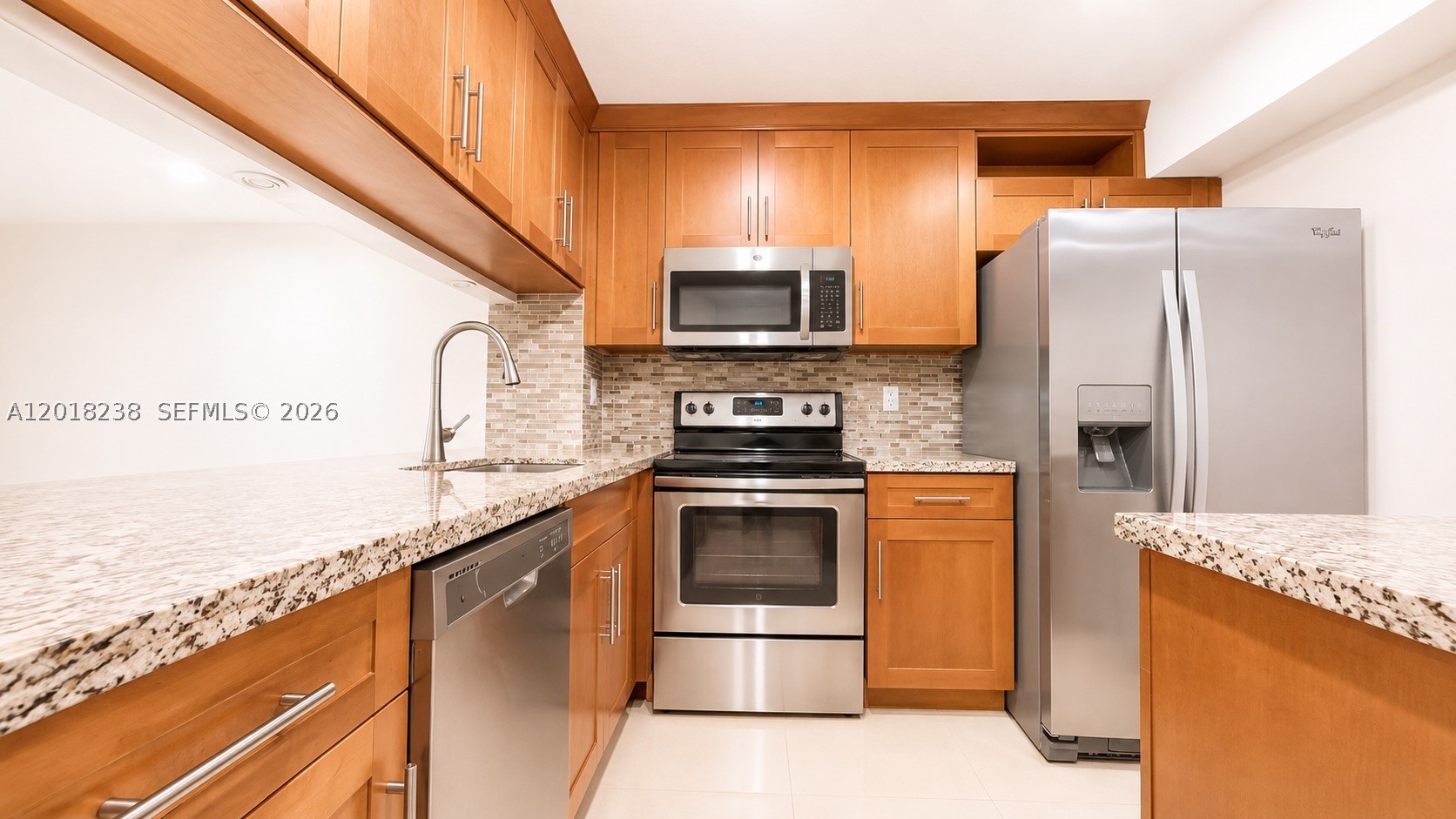 1621 Collins Ave 310 Property Photo 32