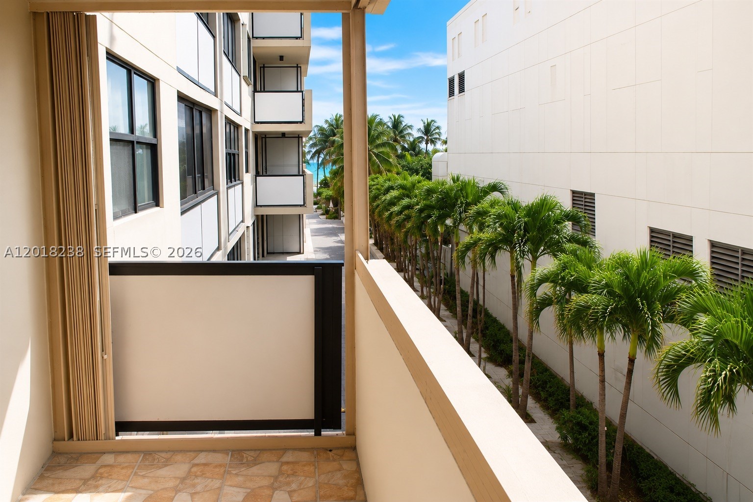 1621 Collins Ave 310 Property Photo 36