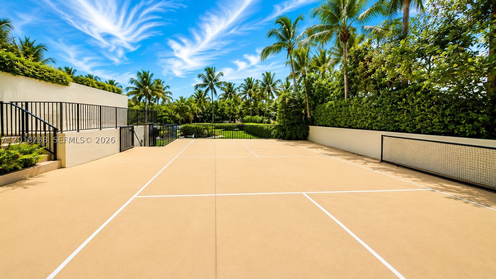 1621 Collins Ave 310 Property Photo 48