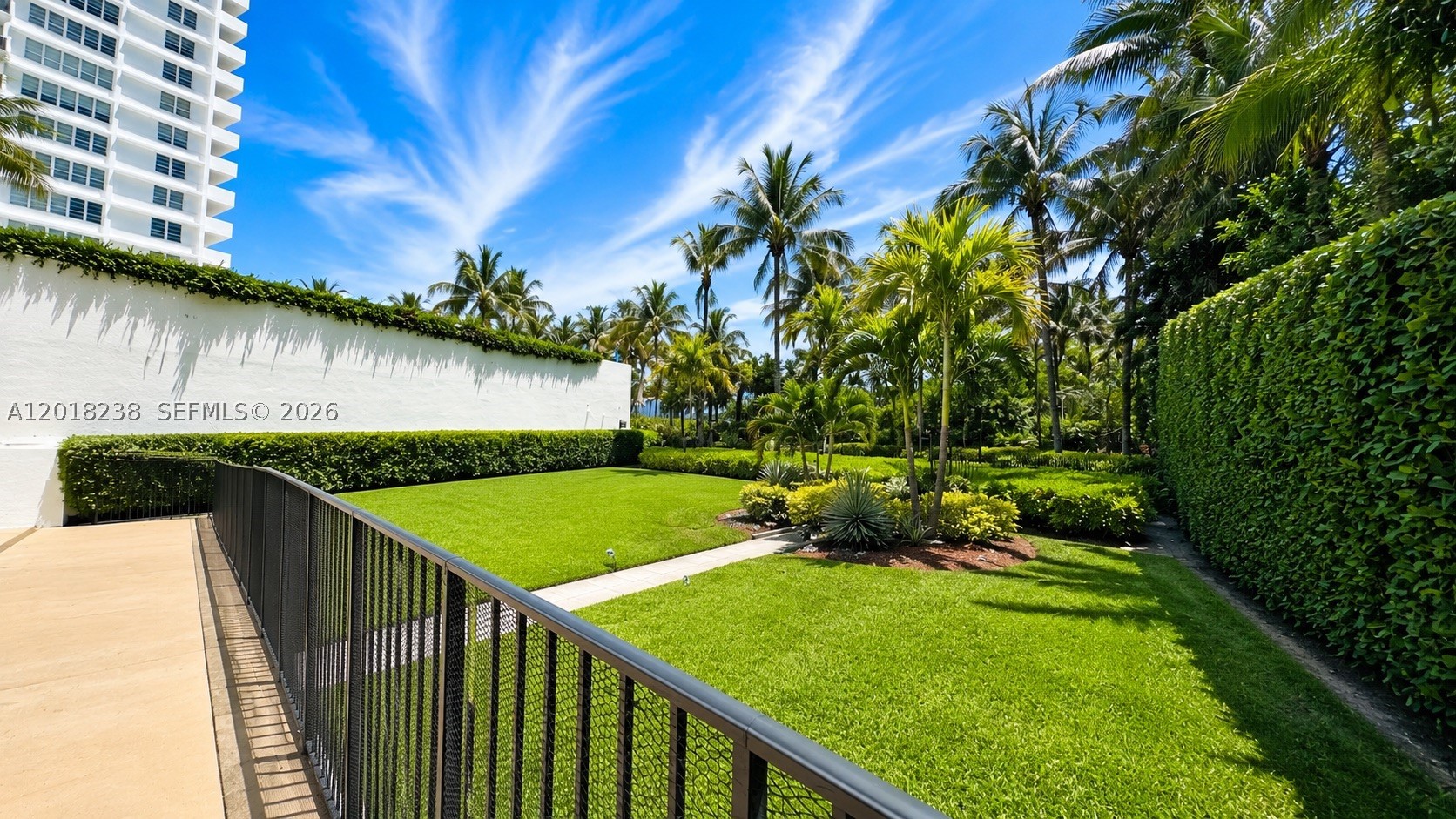 1621 Collins Ave 310 Property Photo 49