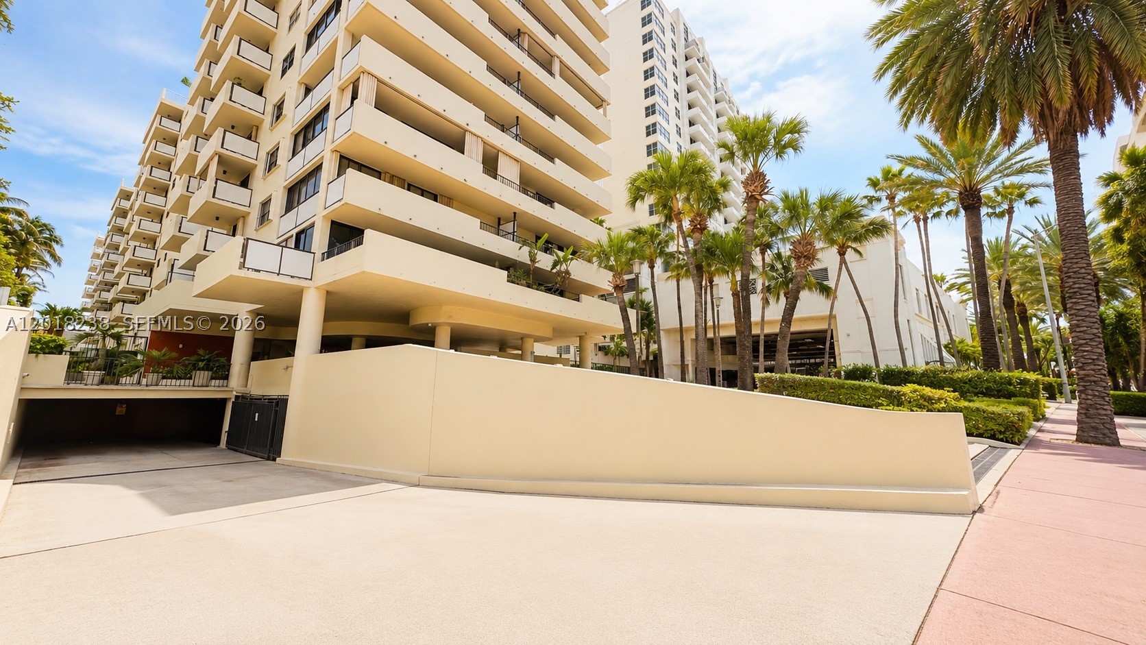 1621 Collins Ave 310 Property Photo 59