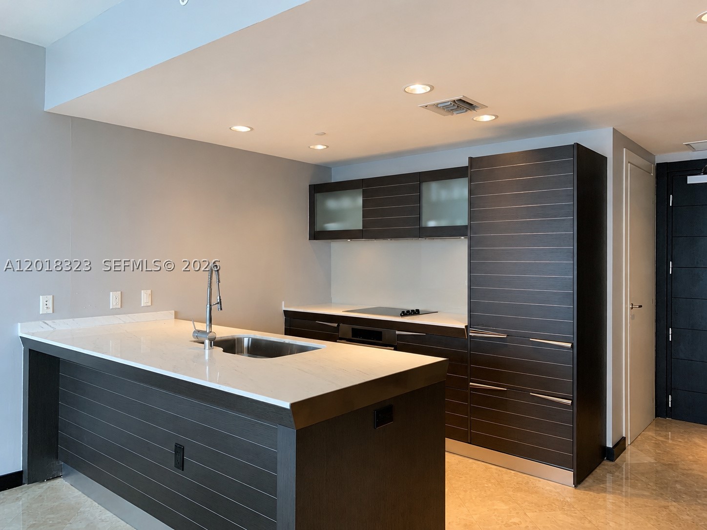 200 Biscayne Boulevard Way 4212 Property Photo 3