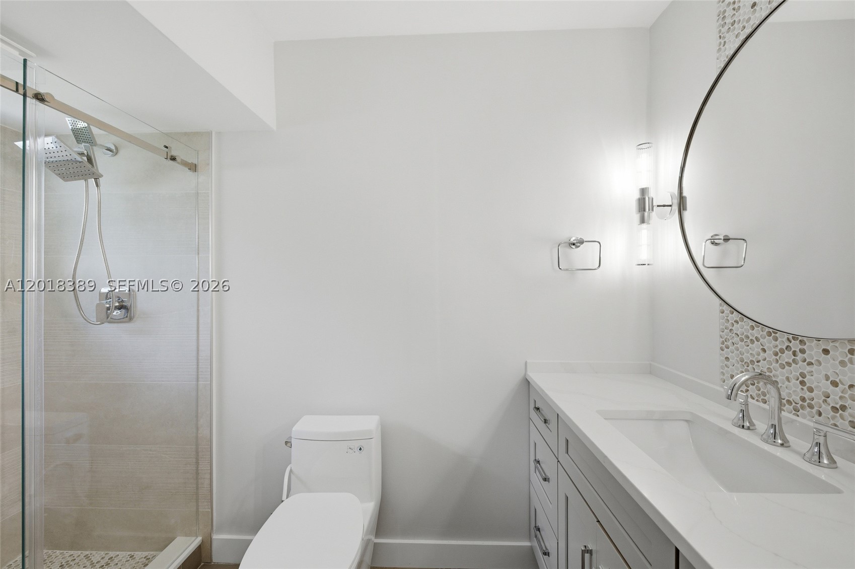 109 S 57th Ave Property Photo 18
