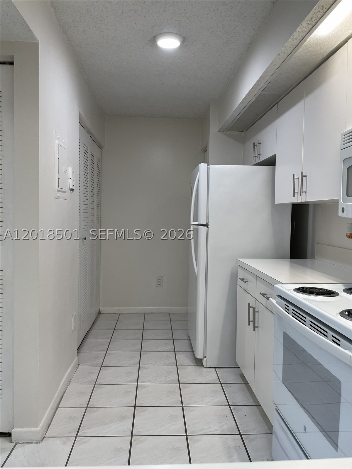 18890 Nw 57th Ave 207 Property Photo 3