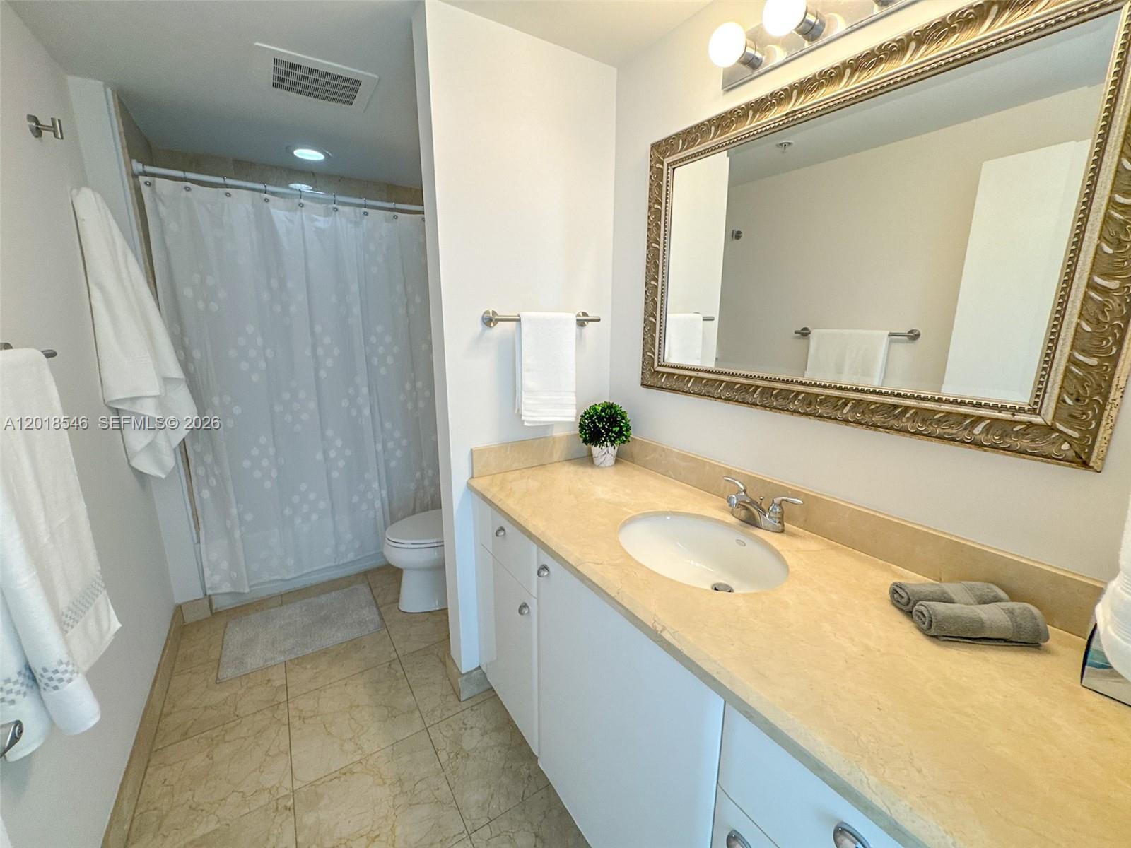 19400 Turnberry Way 531 Property Photo 12