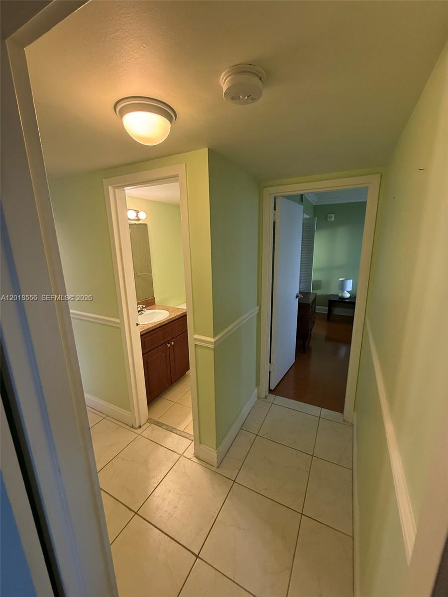 2020 Ne 135th St 503 Property Photo 16
