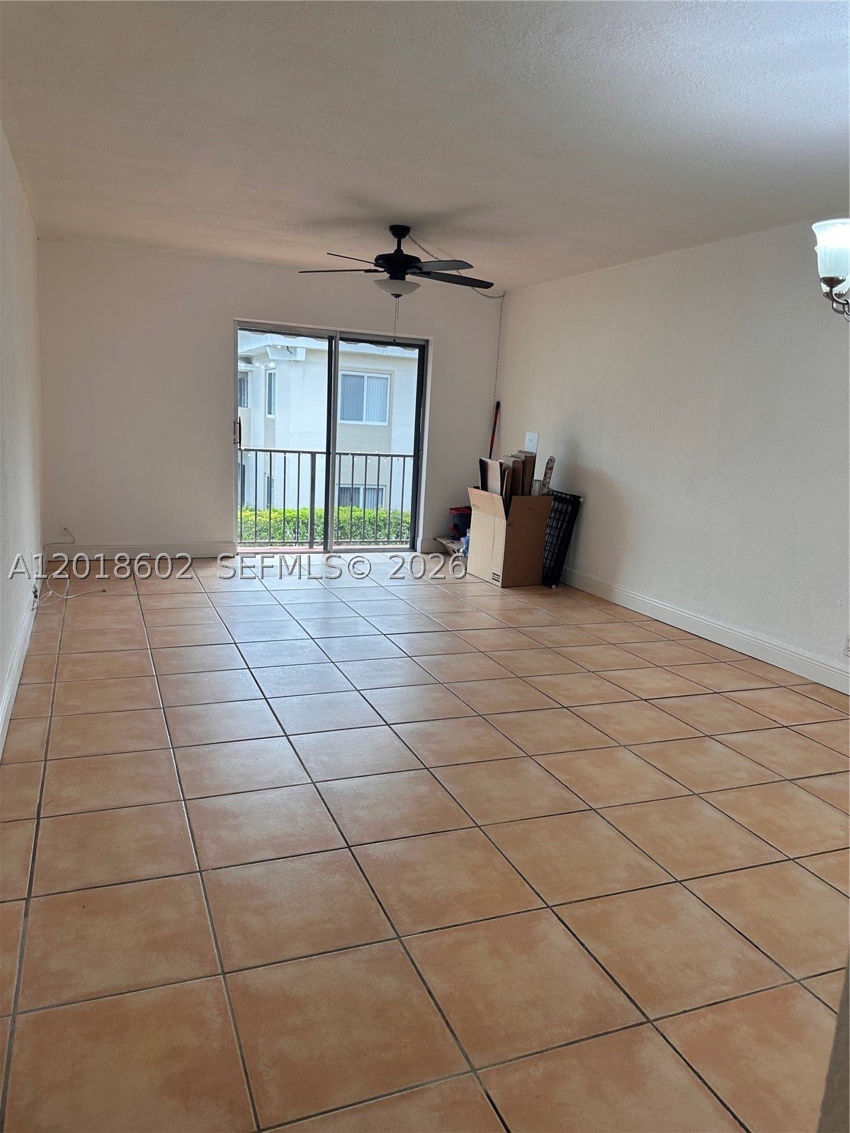 6713 N Kendall Dr 611 Property Photo 6