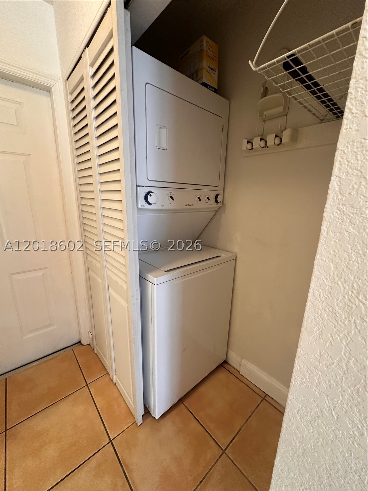 6713 N Kendall Dr 611 Property Photo 15