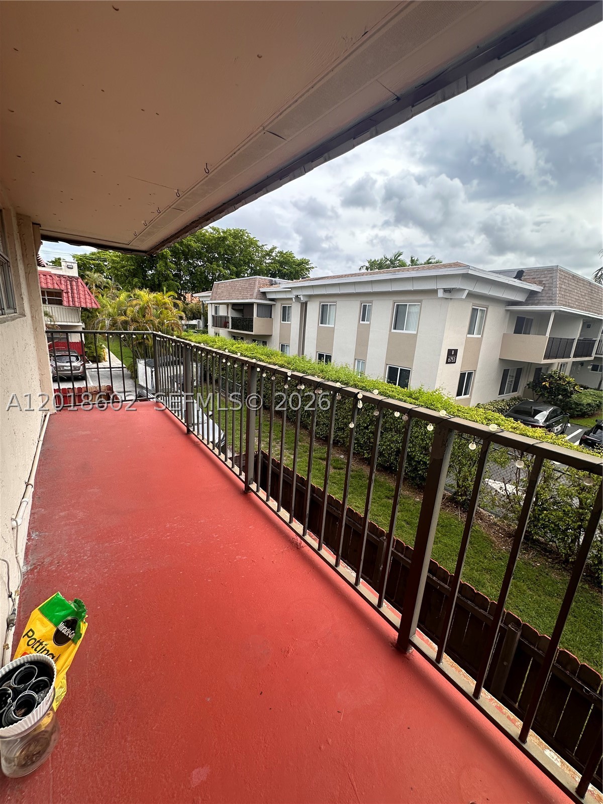 6713 N Kendall Dr 611 Property Photo 16