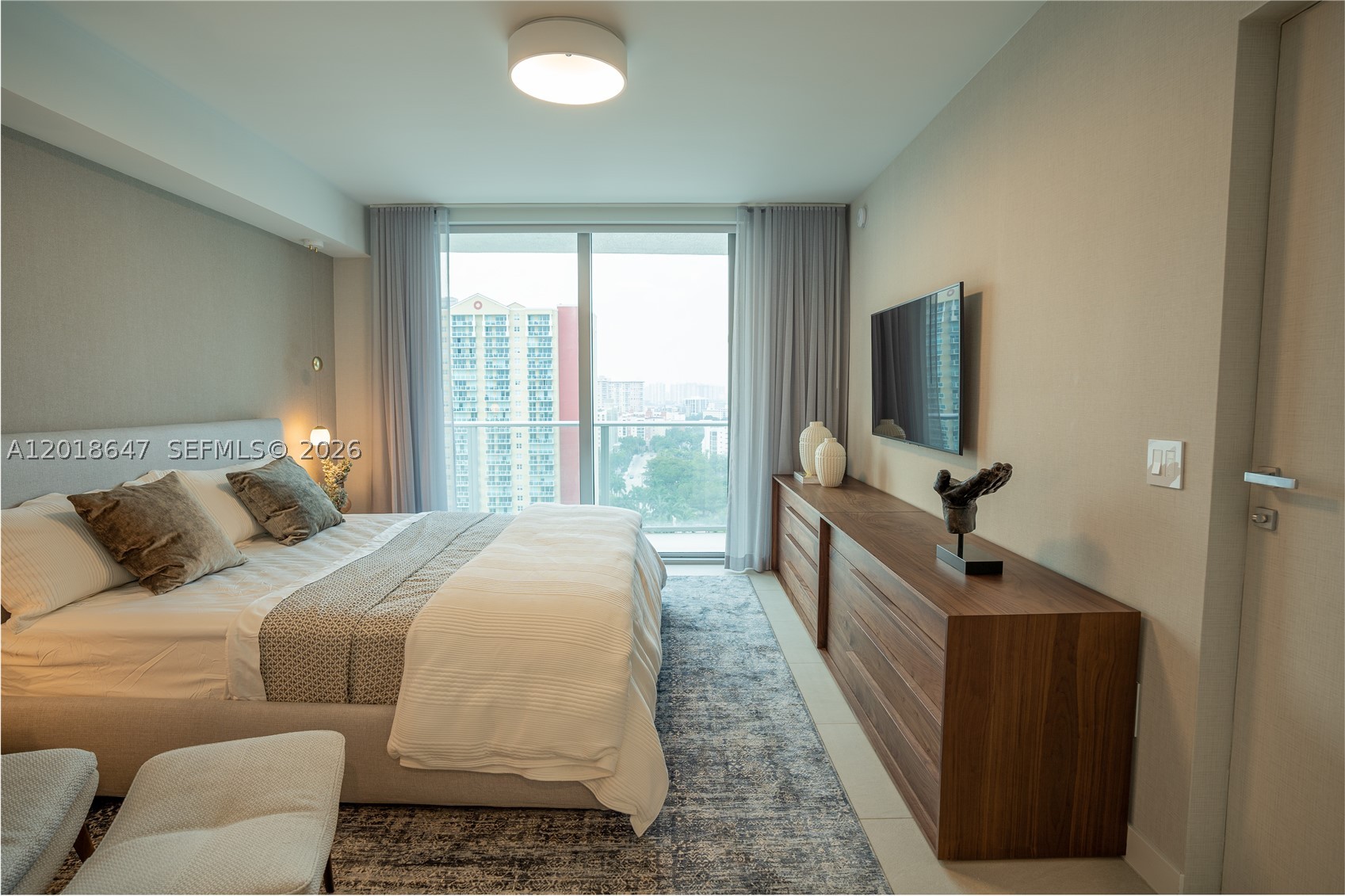 330 Sunny Isles Blvd 5-1603 Property Photo 17