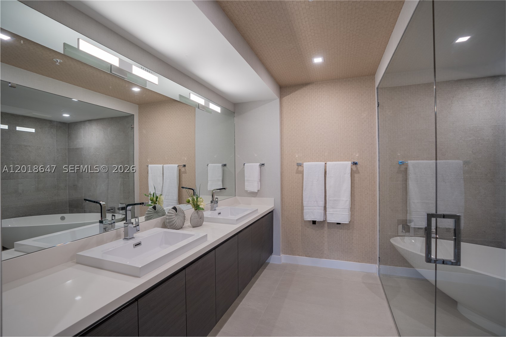 330 Sunny Isles Blvd 5-1603 Property Photo 19