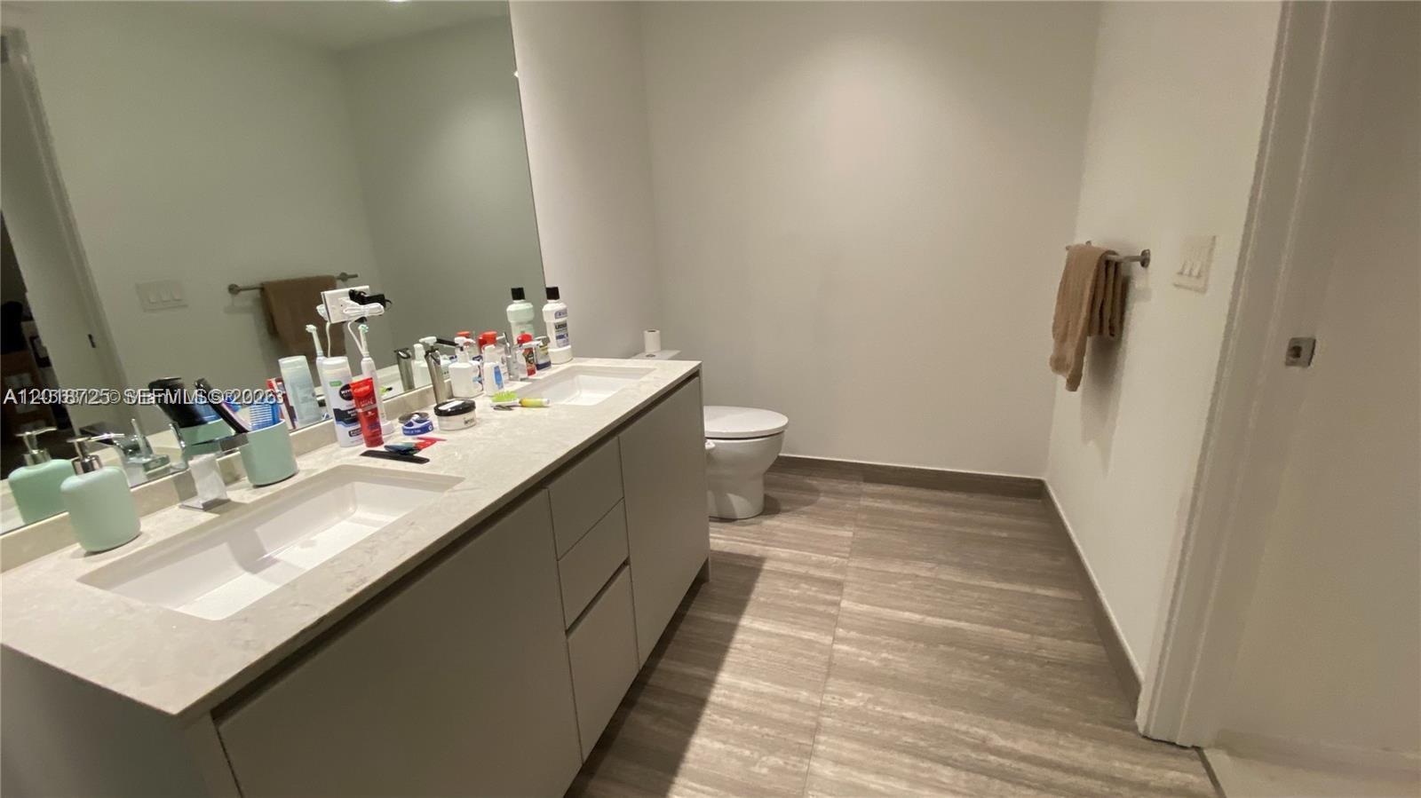 1010 Brickell Ave 2208 Property Photo 8