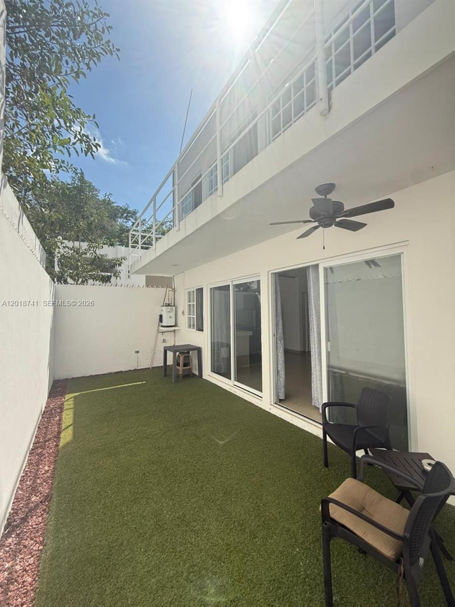 Mz10 L25 Calle Isla Property Photo 17