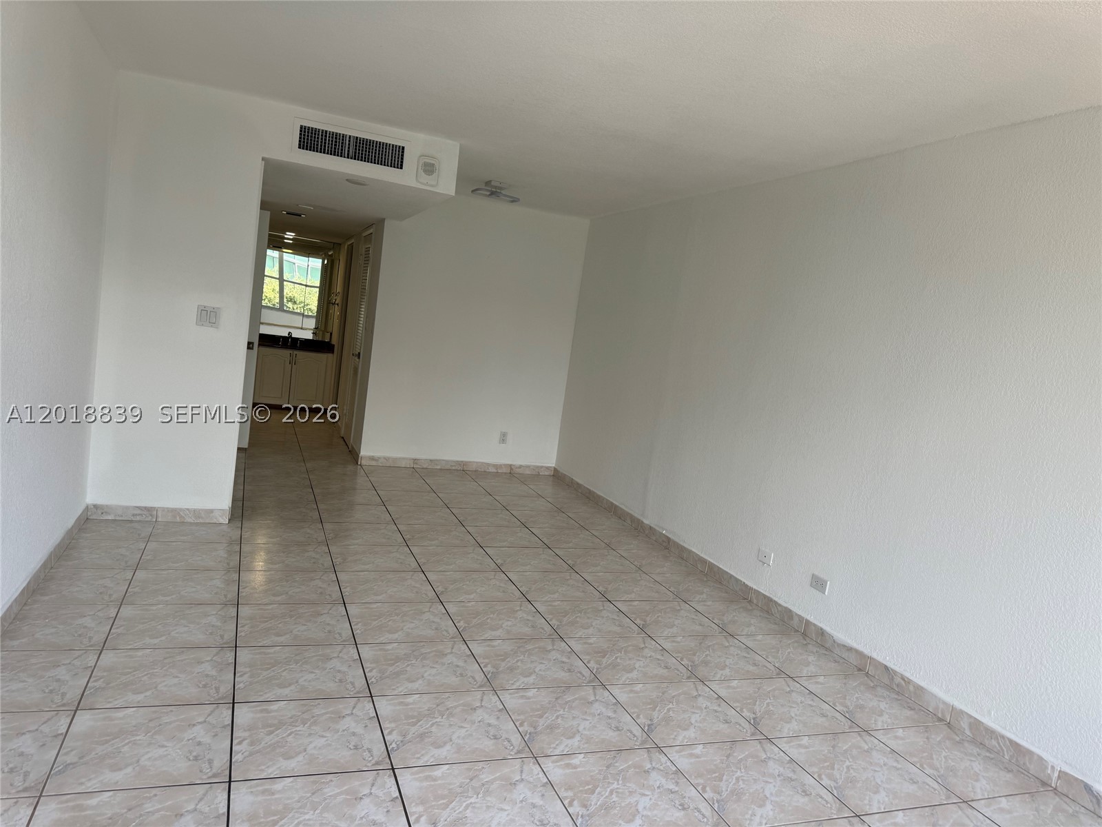 6039 Collins Av 537 Property Photo 10
