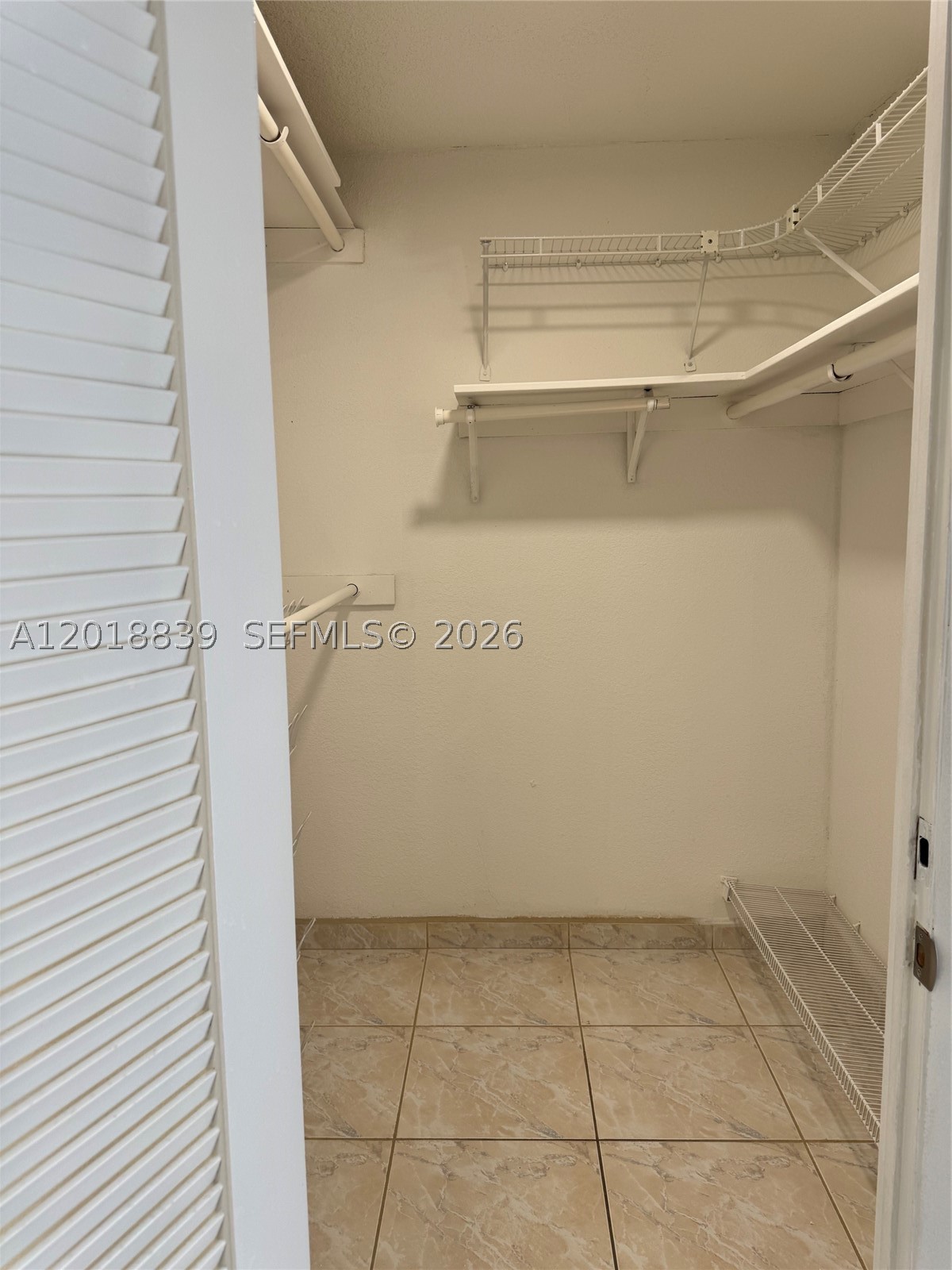 6039 Collins Av 537 Property Photo 11