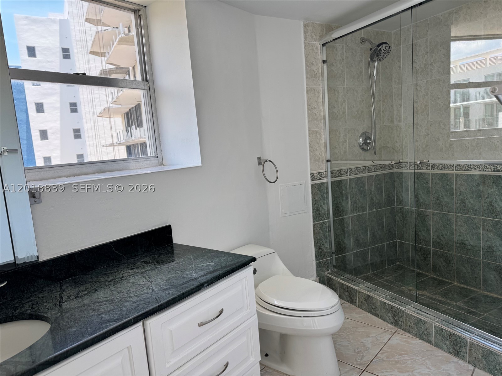 6039 Collins Av 537 Property Photo 15