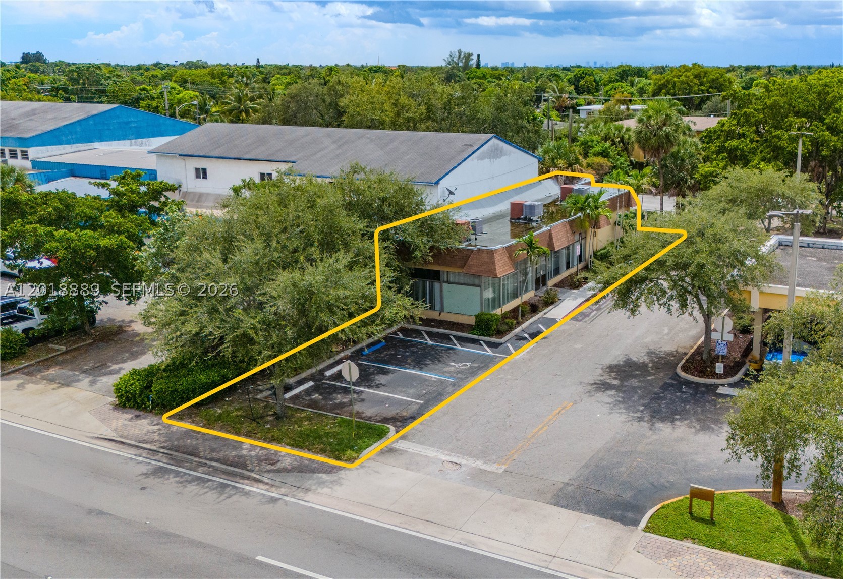 3740 W Broward Blvd Property Photo 1