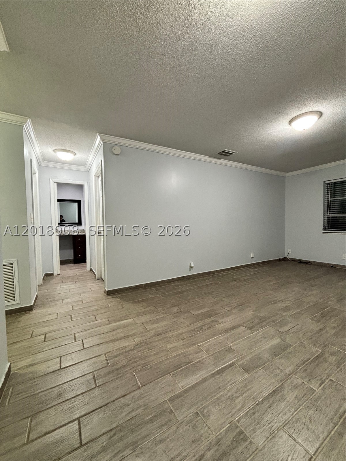 1480 E Sample Rd 209 Property Photo 10