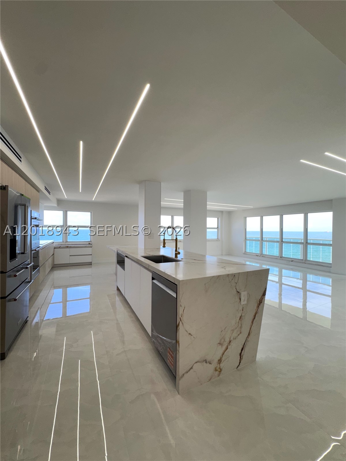 3400 Galt Ocean Dr 702s Property Photo 4