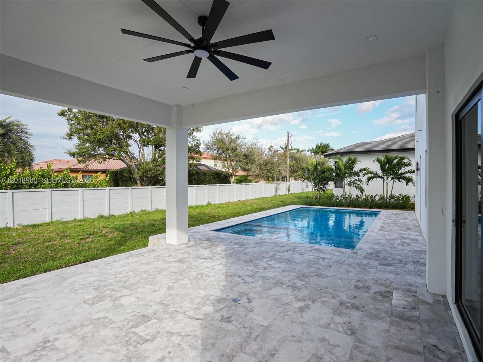 13004 Davie Oaks Dr Property Photo 5