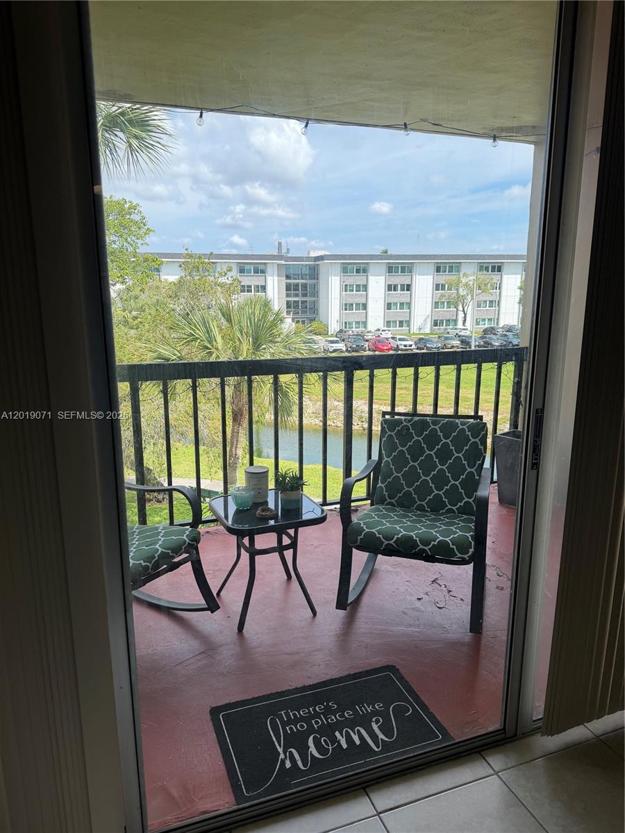 10865 Sw 112th Ave 312 Property Photo 10