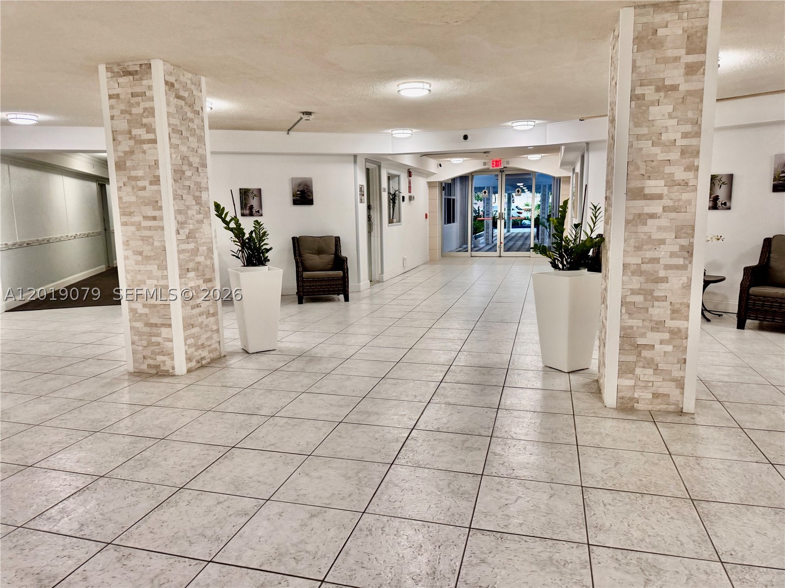 1913 S Ocean Dr 212 Property Photo 18