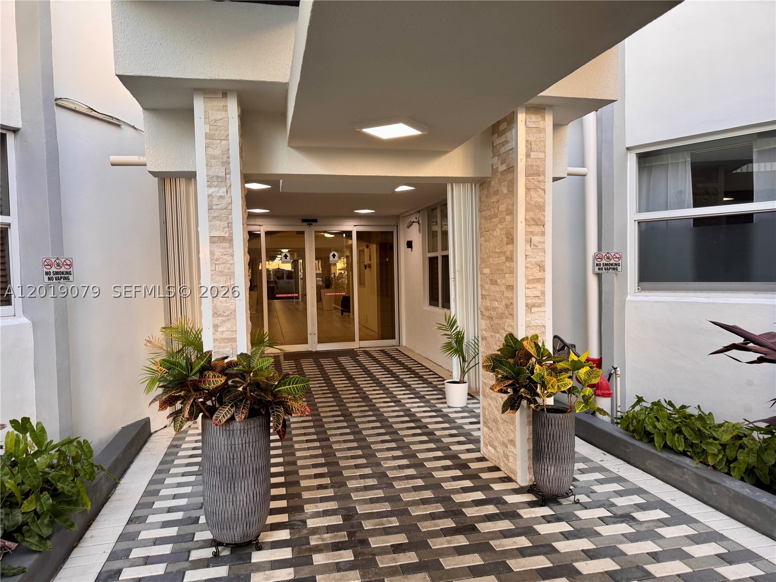 1913 S Ocean Dr 212 Property Photo 19