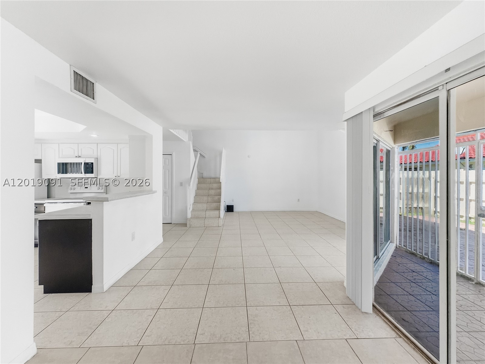 3002 San Remo Cir 0 Property Photo 5
