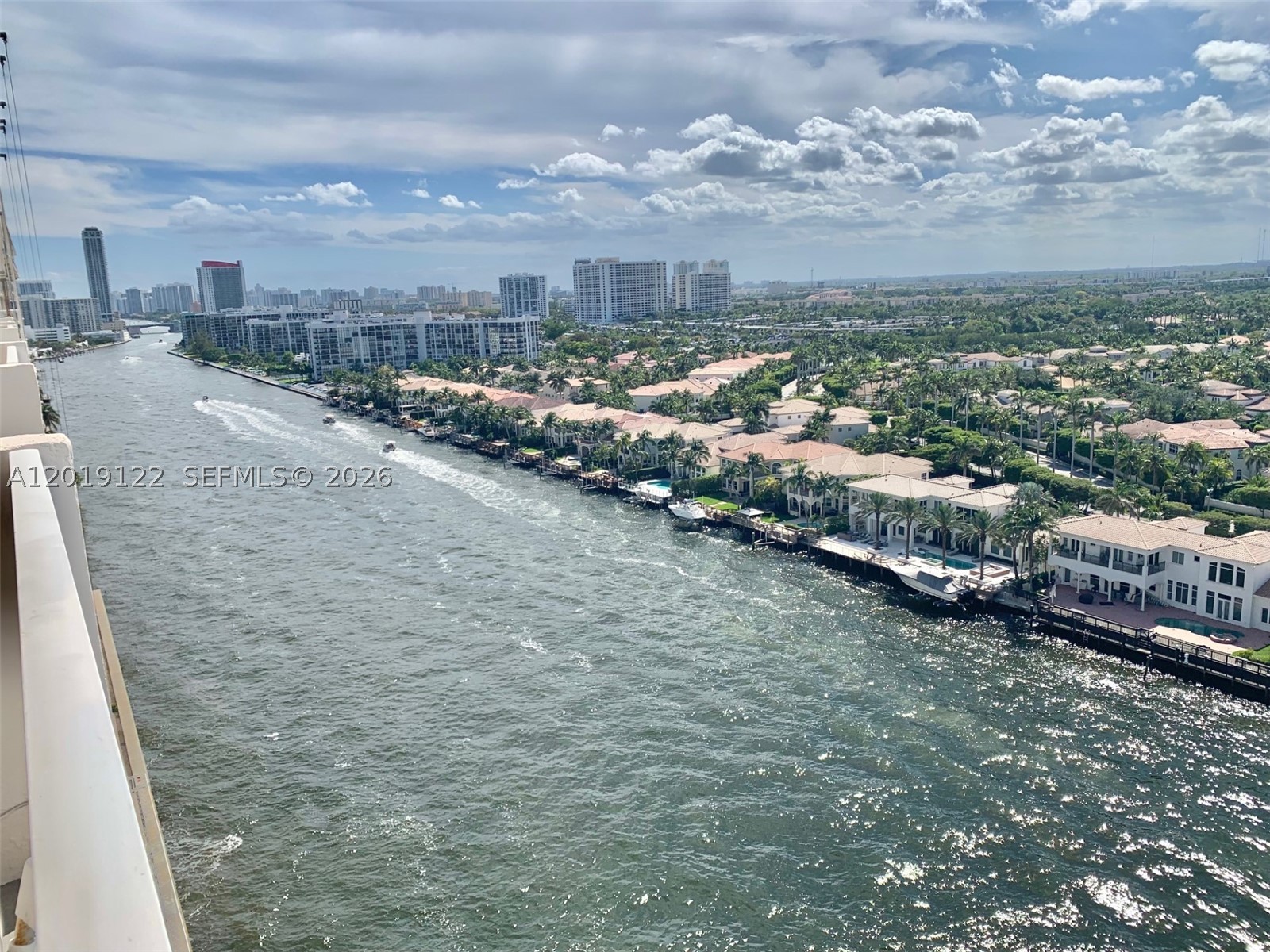 1500 S Ocean Dr 17e Property Photo 3