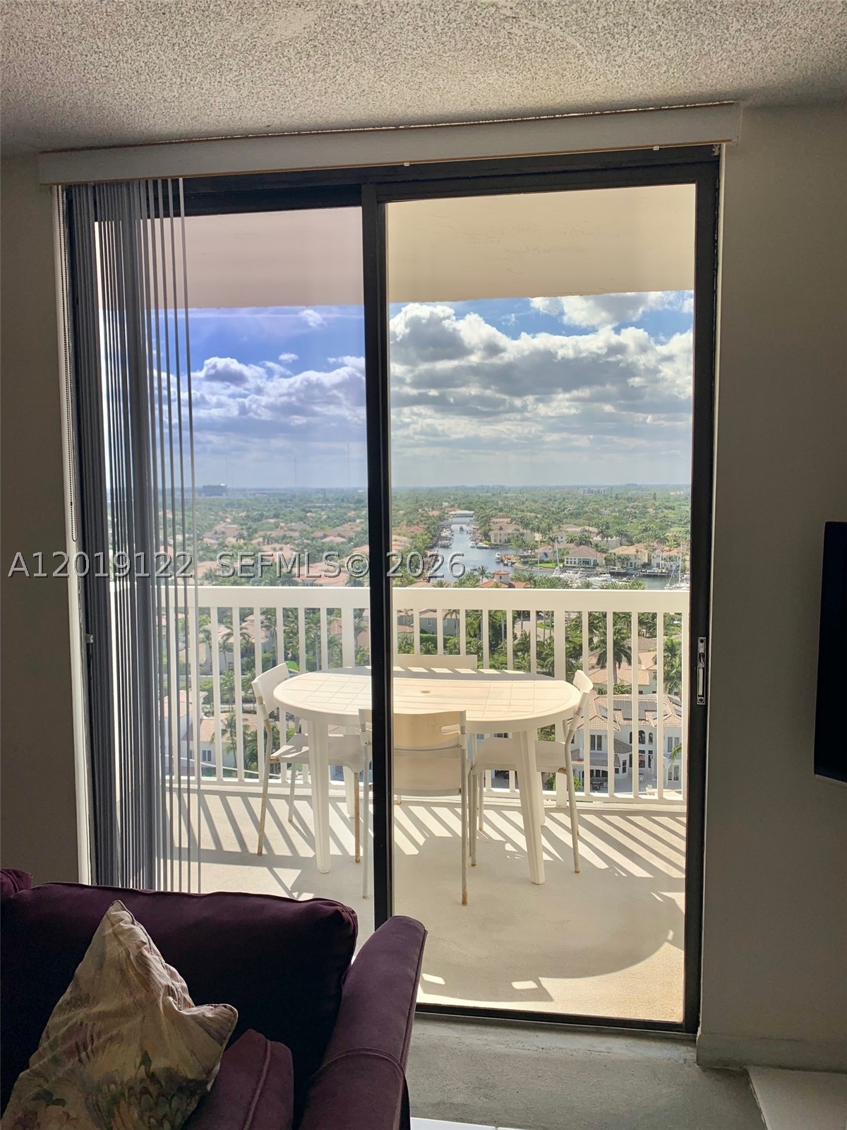 1500 S Ocean Dr 17e Property Photo 6