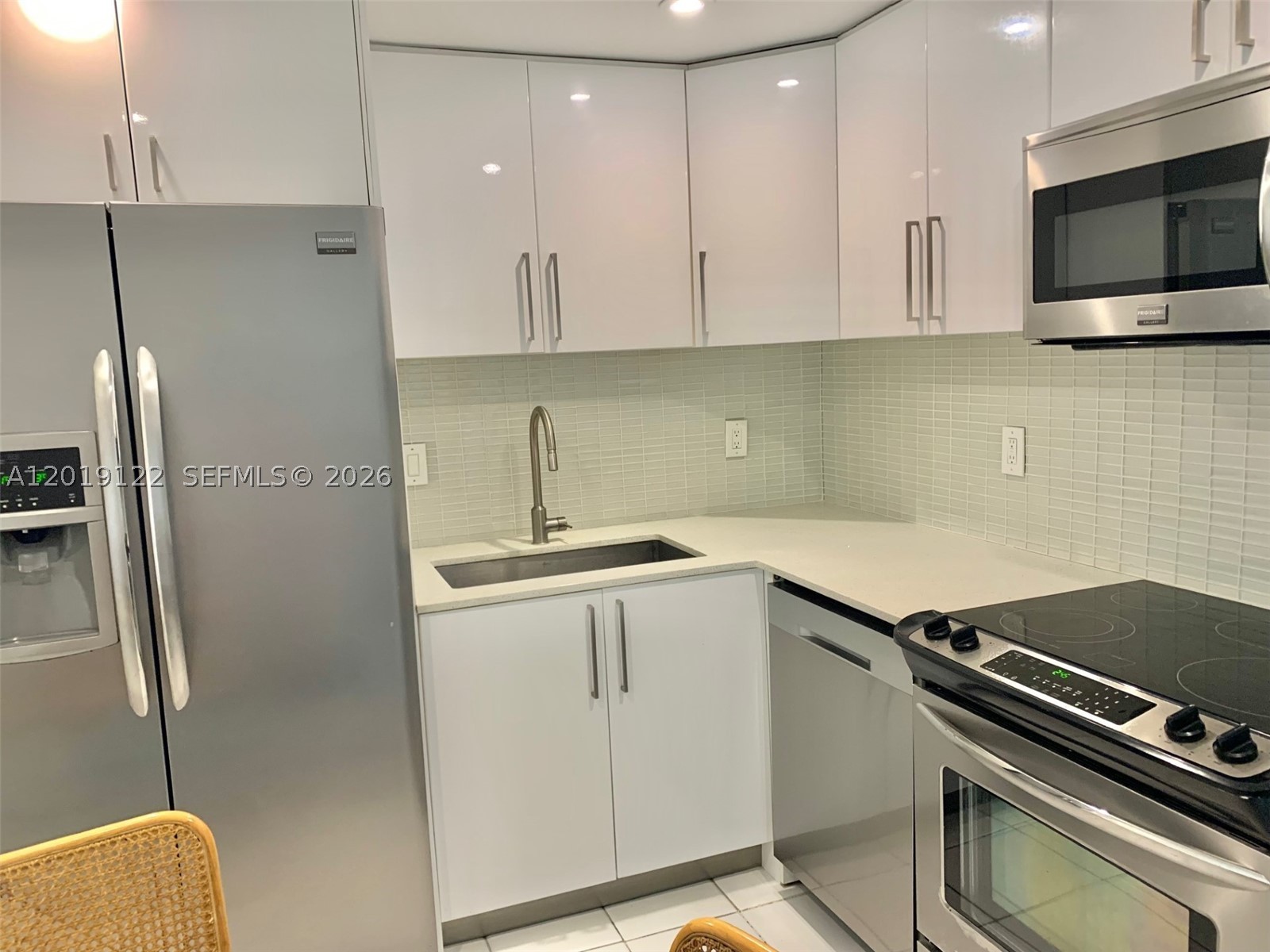 1500 S Ocean Dr 17e Property Photo 8
