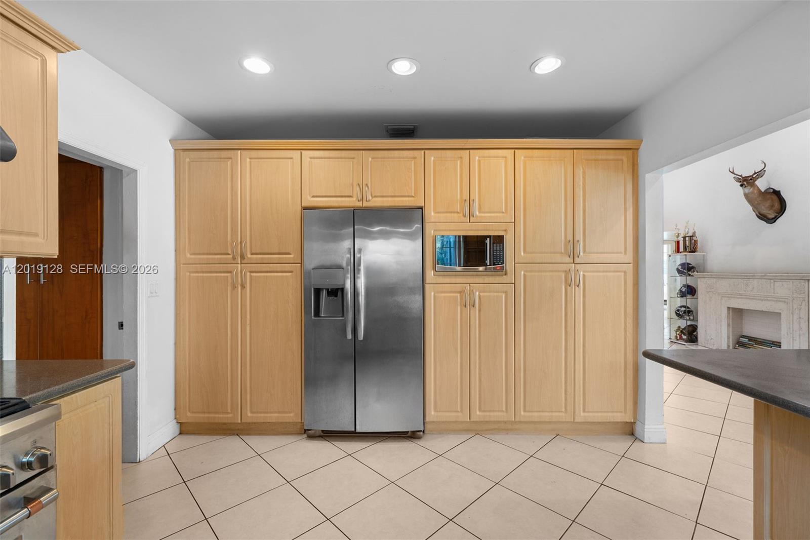 3758 Prairie Ave Property Photo 12