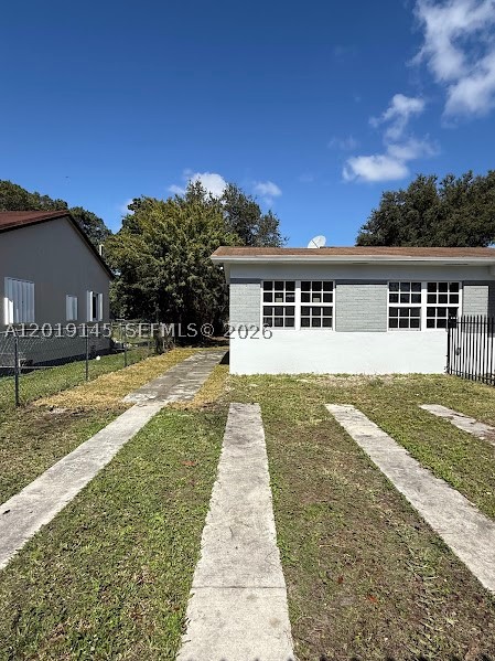 2345 NW 65th St