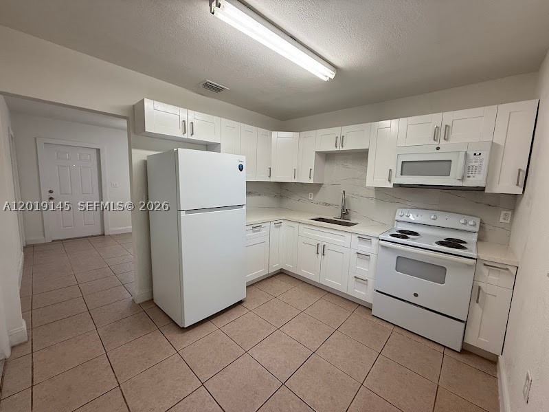 2345 Nw 65th St Property Photo 19