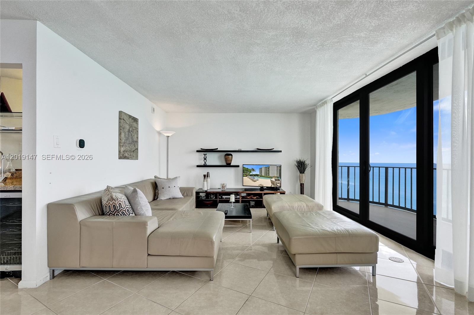 5420 N Ocean Dr 2201 Property Photo 7