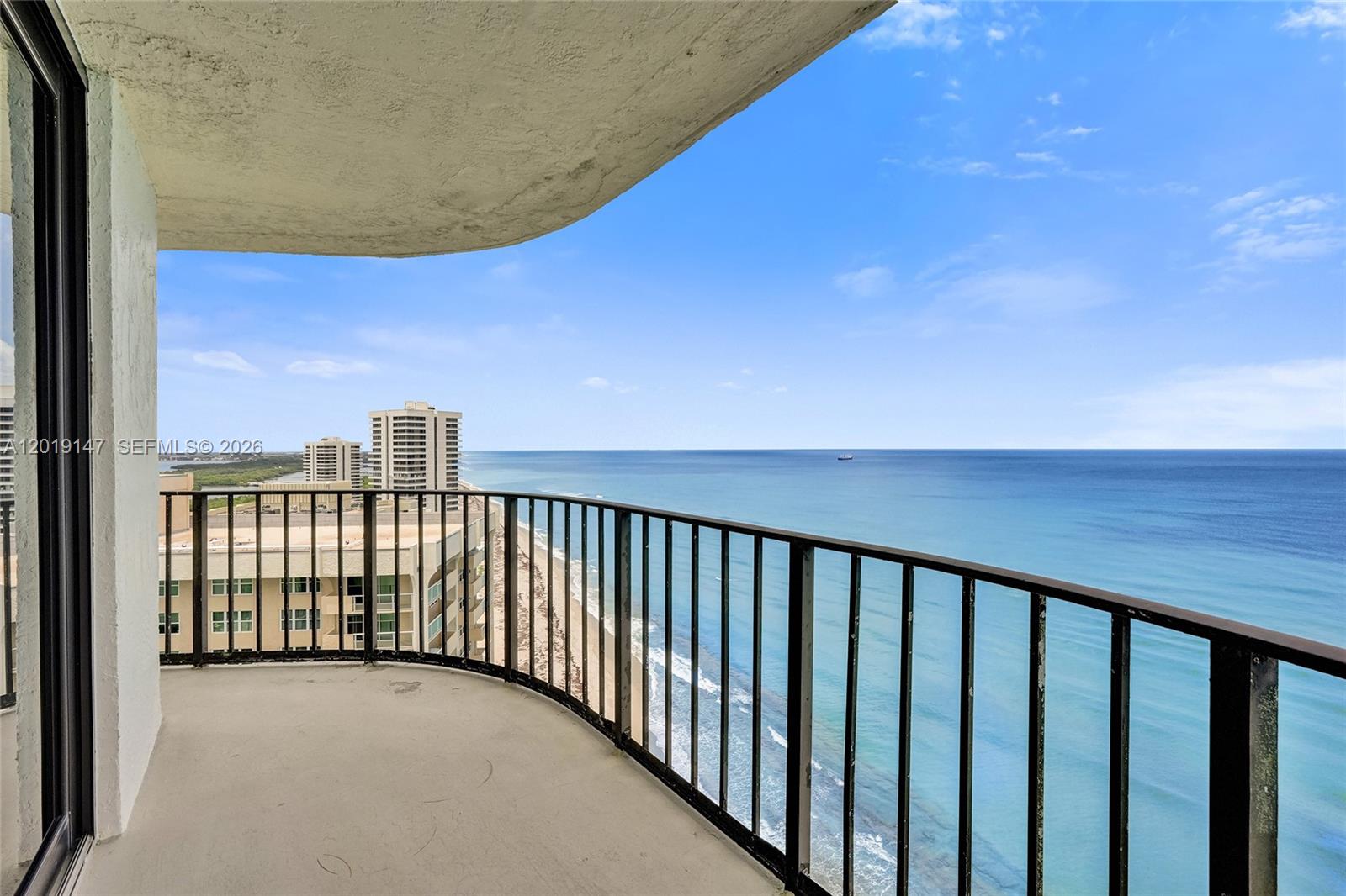 5420 N Ocean Dr 2201 Property Photo 24