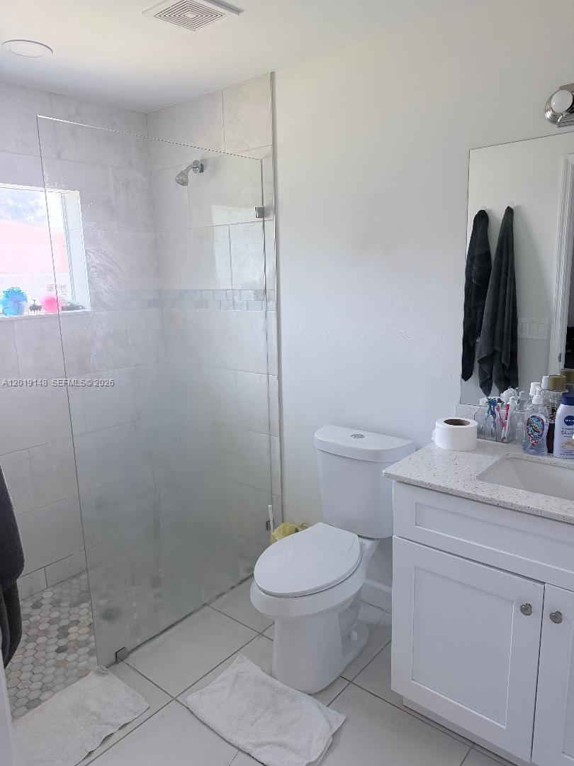 4412 Douglas Ln Property Photo 6