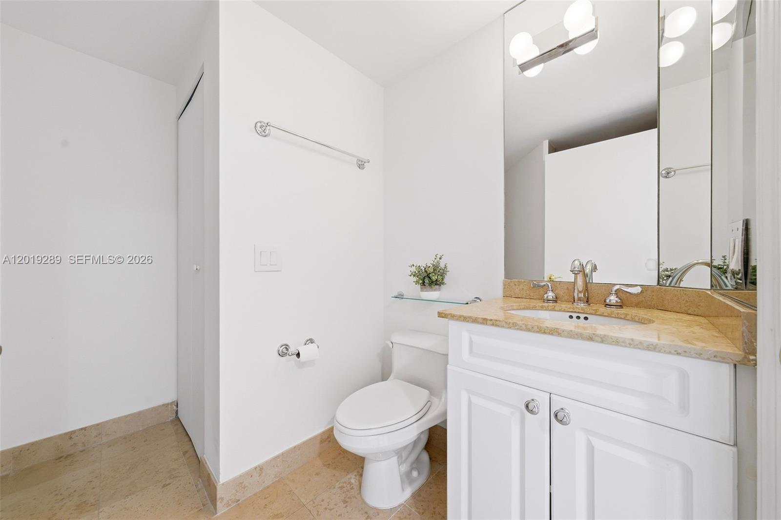 4779 Collins Ave 1206 Property Photo 14