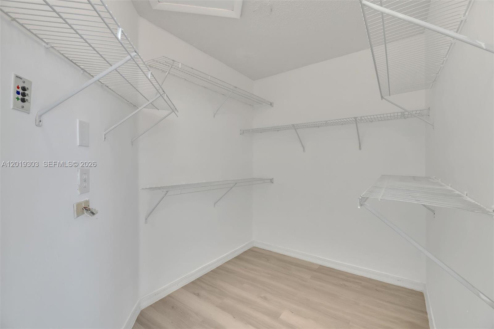 535 Somerset Way Property Photo 19