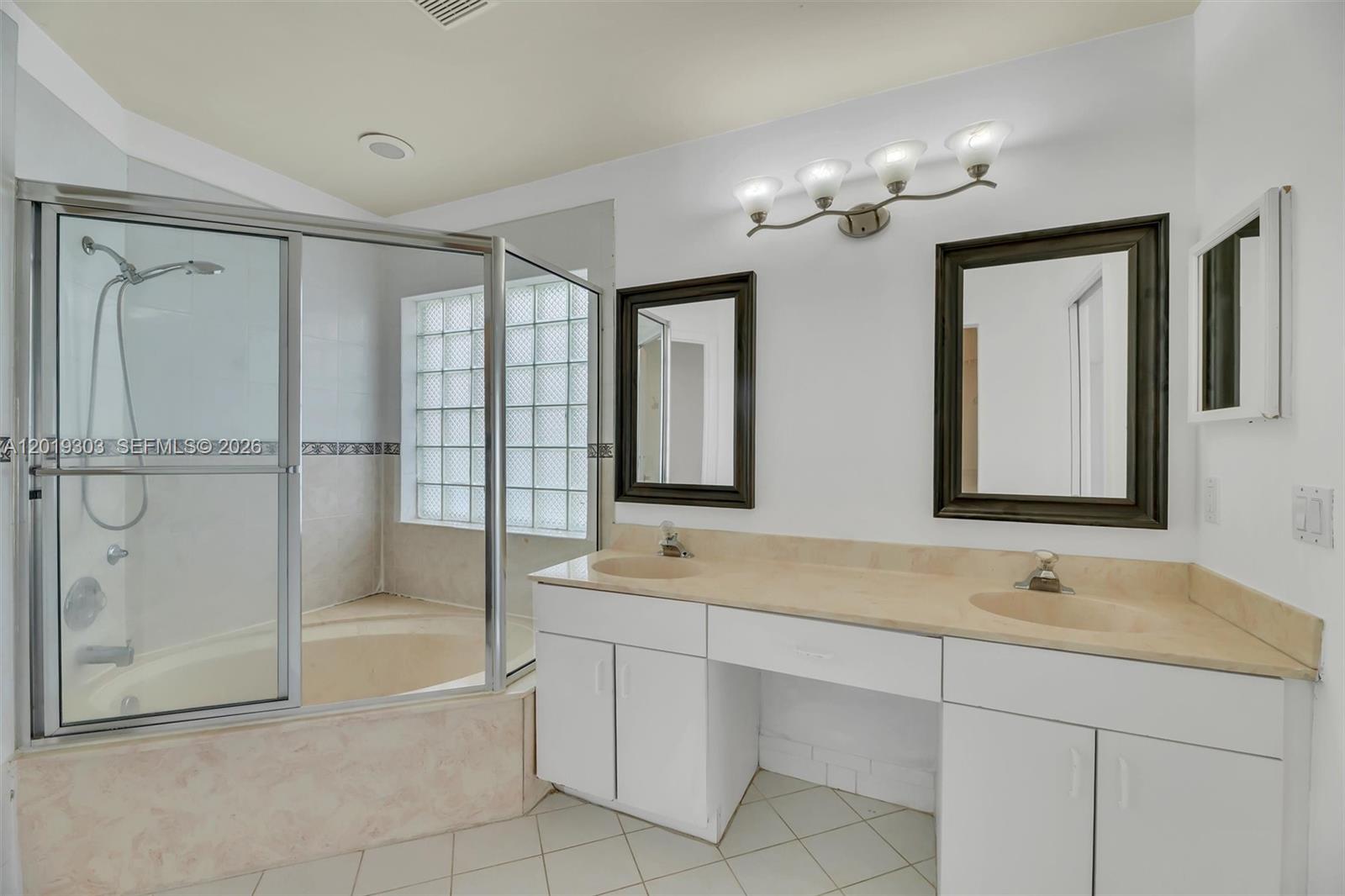 535 Somerset Way Property Photo 20