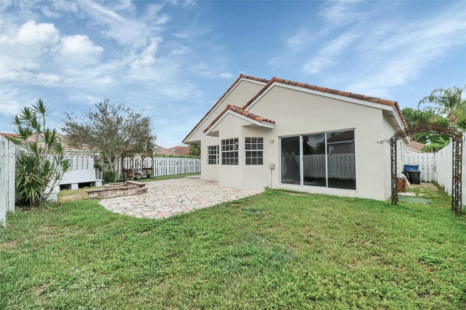 535 Somerset Way Property Photo 37