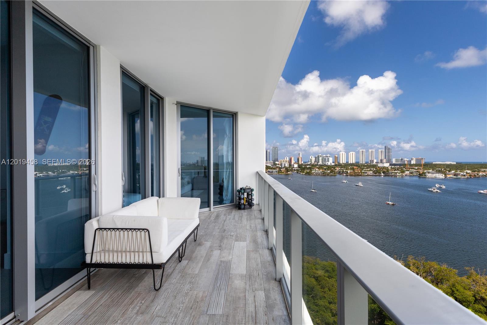 17111 Biscayne Blvd 1406 Property Photo 6