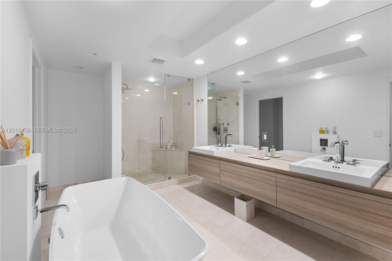 17111 Biscayne Blvd 1406 Property Photo 21