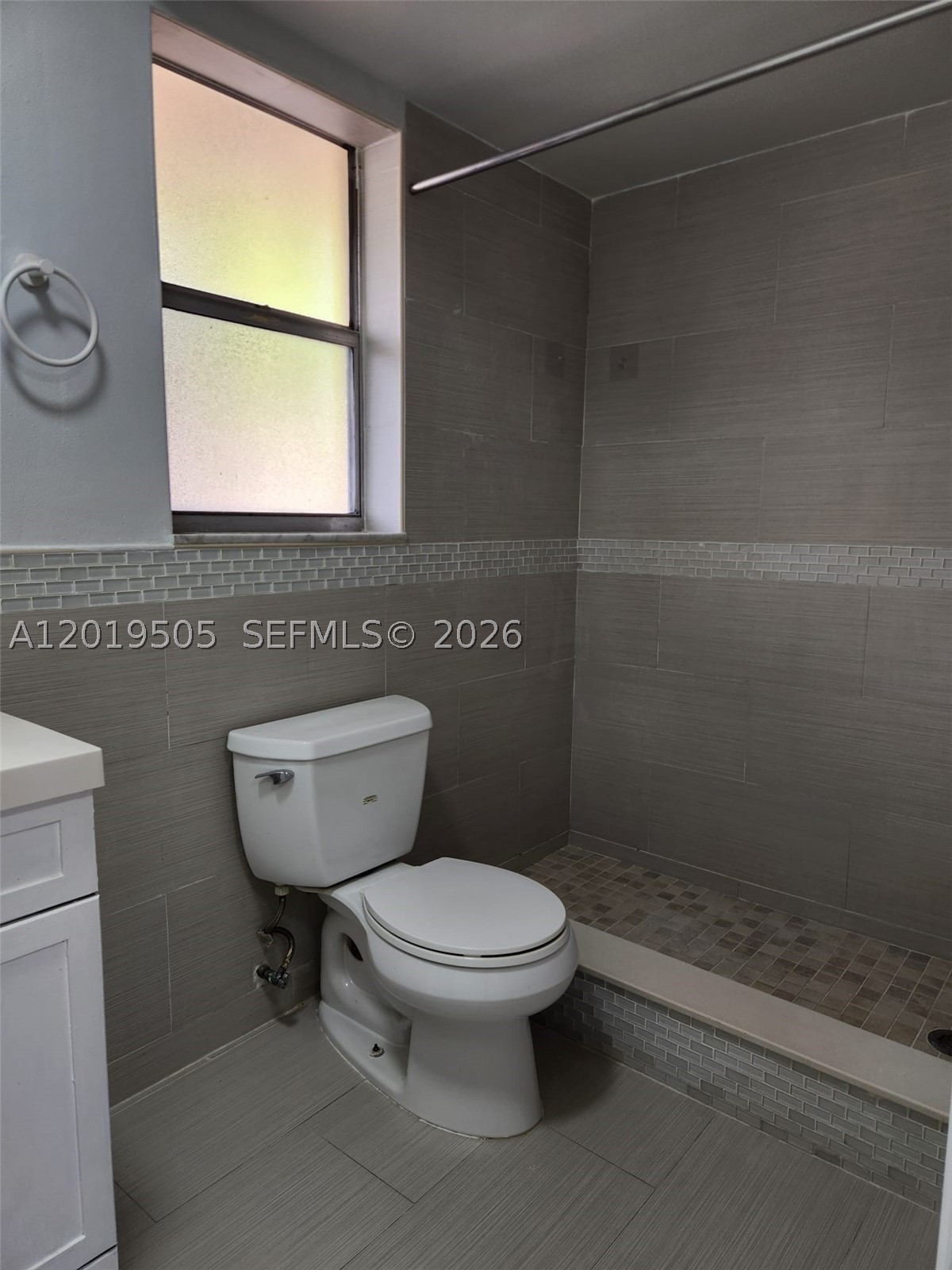 2811 N Pine Island Rd 107 Property Photo 9