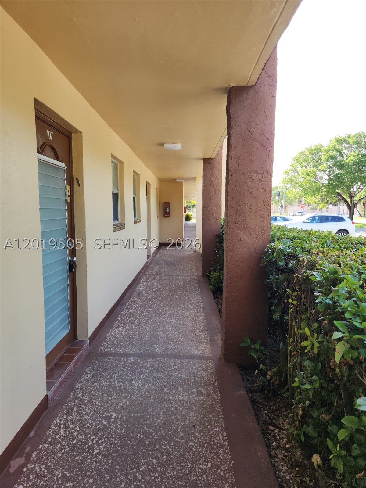 2811 N Pine Island Rd 107 Property Photo 16